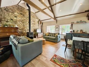 Photo 32- click for photo gallery